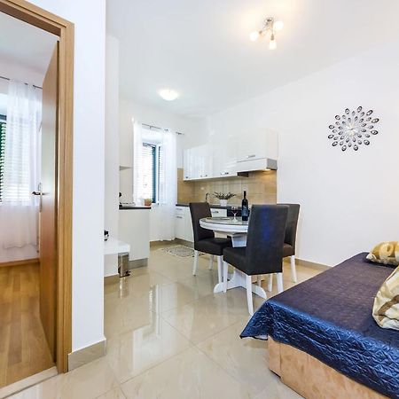 Apartment Gariful 扎达尔 外观 照片